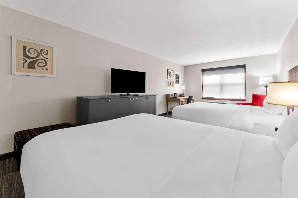 Queen Guest Room - Non Smoking interior